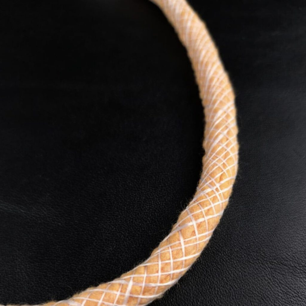 tali braiding kuning